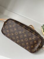 Louis Vuitton Neverfull PM Monogram - Image 5