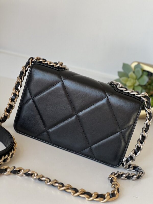 Chanel 19 WOC Wallet On Chain Black Lambskin Mixed Hardware - Image 10