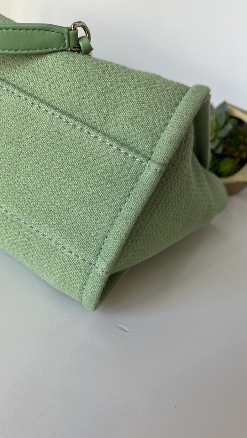 Chanel Small Deauville With Pouch Green - Image 11