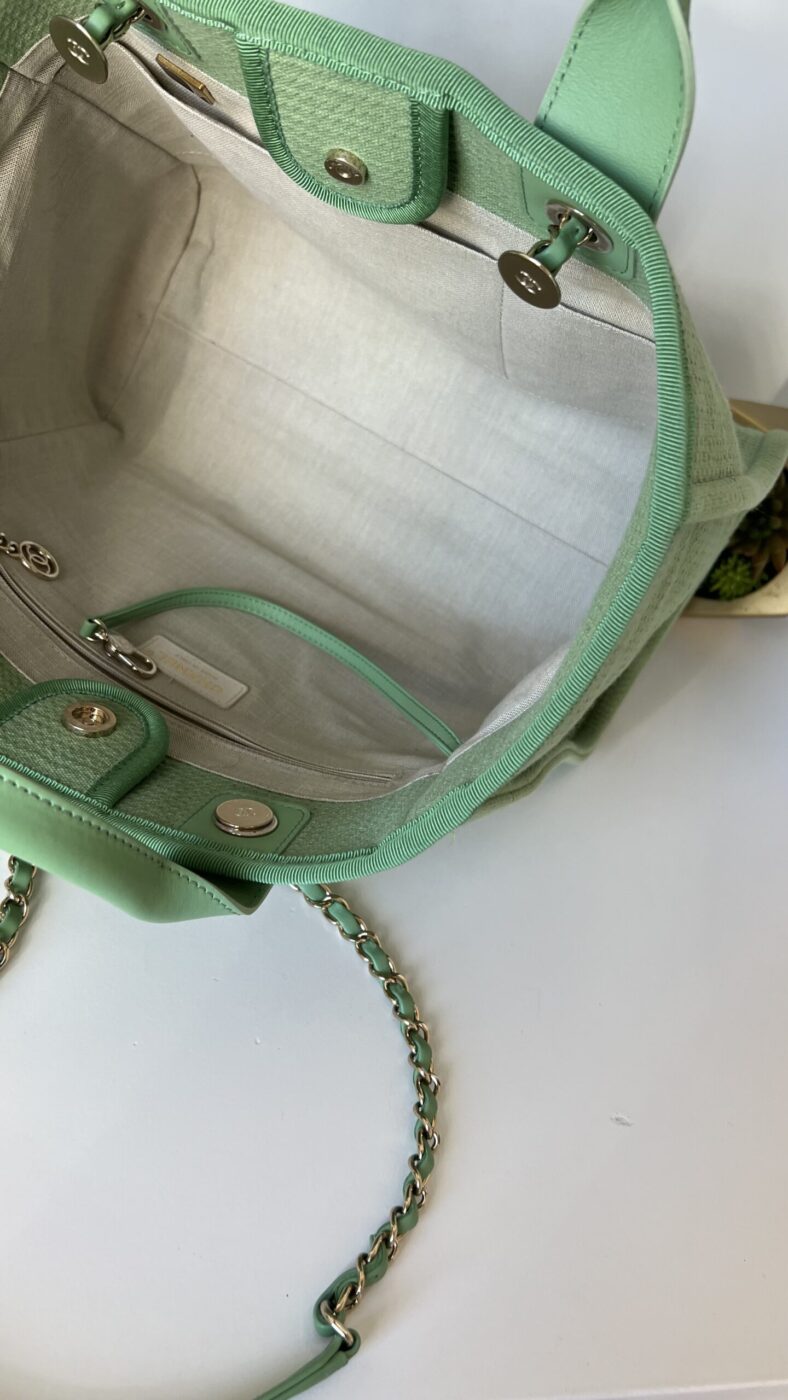 Chanel Small Deauville With Pouch Green - Image 15