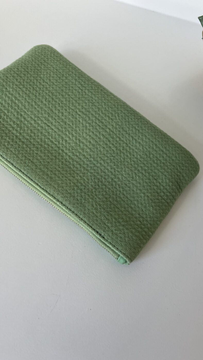 Chanel Small Deauville With Pouch Green - Image 21