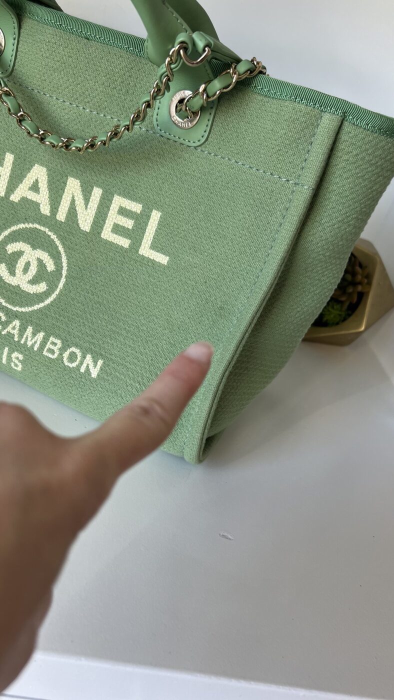 Chanel Small Deauville With Pouch Green - Image 22