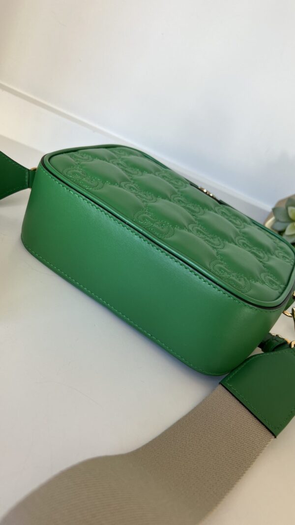 Gucci Zip Camera Bag GG Matelasse Leather Small Green - Image 5