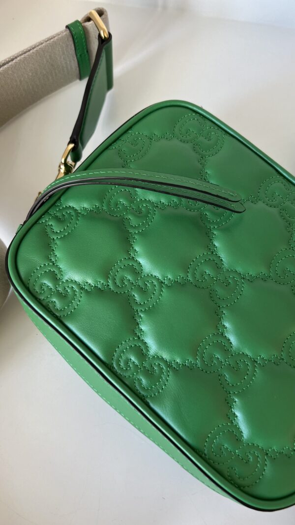 Gucci Zip Camera Bag GG Matelasse Leather Small Green - Image 7