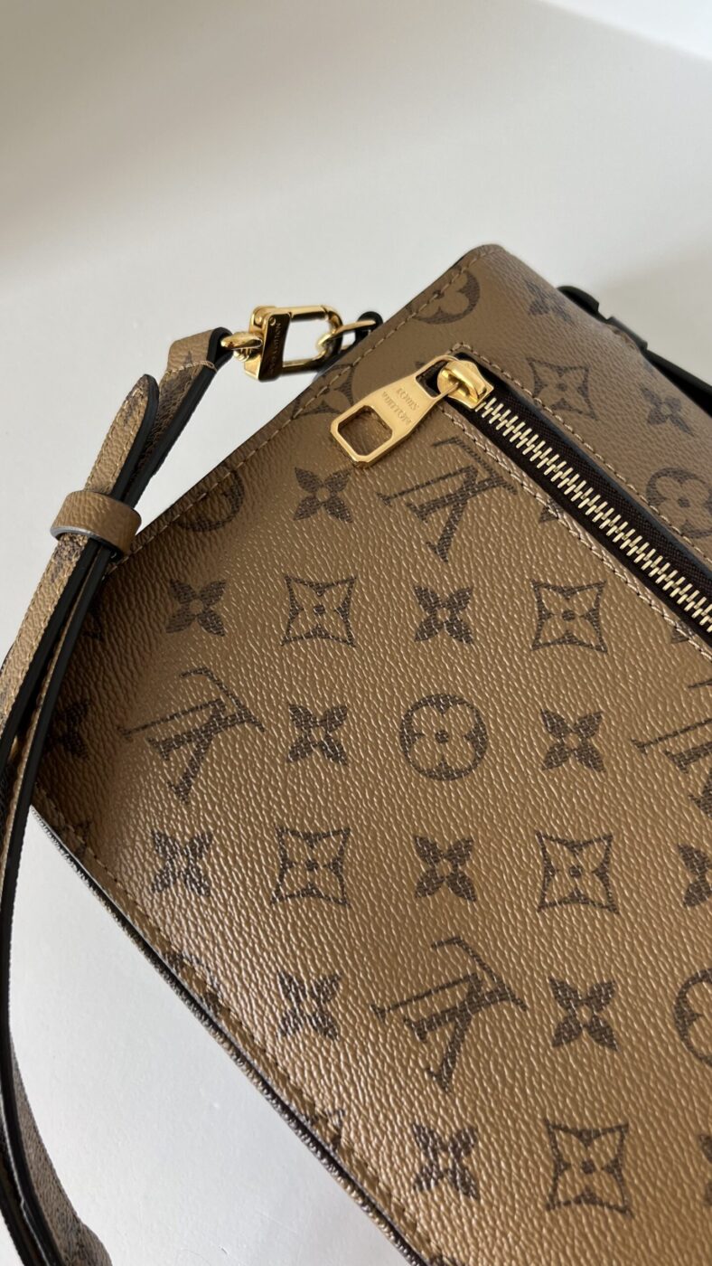 Louis Vuitton Pochette Metis Reverse - Image 11