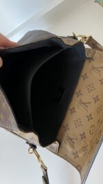 Louis Vuitton Pochette Metis Reverse - Image 13