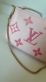 Louis Vuitton Mini Pochette Accessories By The Pool Empreinte Pink - Image 2