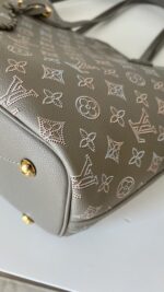 Louis Vuitton Blossom MM Mahina Shoulder/Crossbody Bag Flight Mode - Image 15