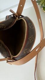 Louis Vuitton Boite Chapeau Souple PM - Image 10