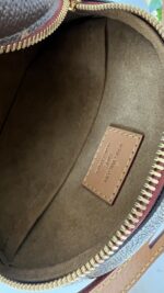 Louis Vuitton Boite Chapeau Souple PM - Image 12