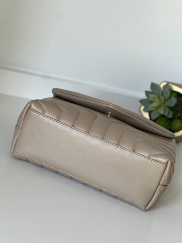 YSL Small LouLou - Image 9
