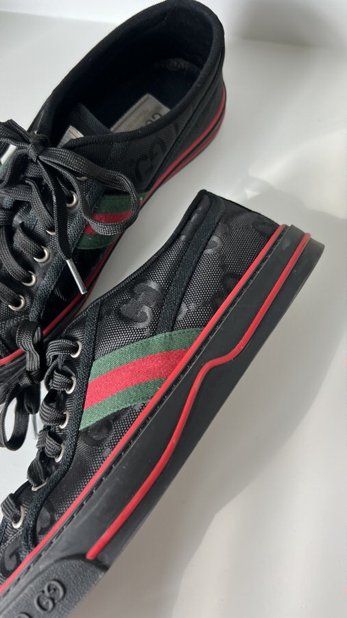 Mens size 8 Gucci shoes Men main image 2