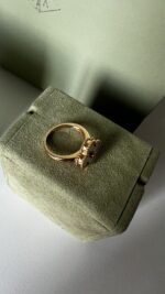 Van Cleef & Arpels 18K Yellow Gold Diamond Mother of Pearl Vintage Alhambra Ring 54 - Image 4