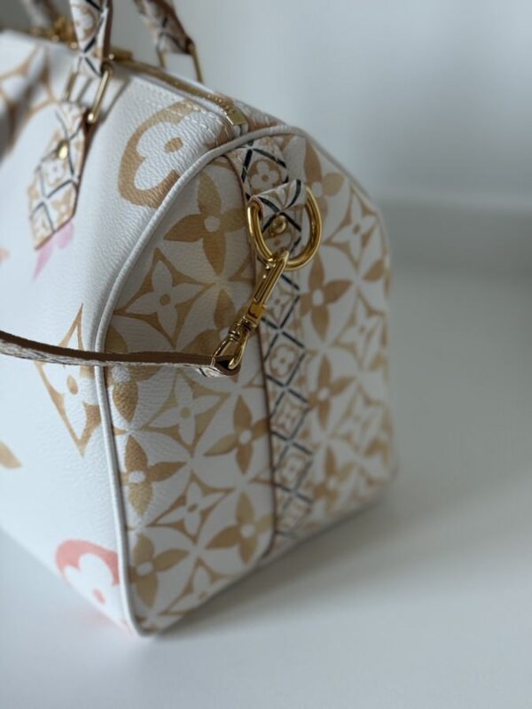 Louis Vuitton Monogram Giant By The Pool 2.0 Speedy Bandouliere 25 Beige - Image 4
