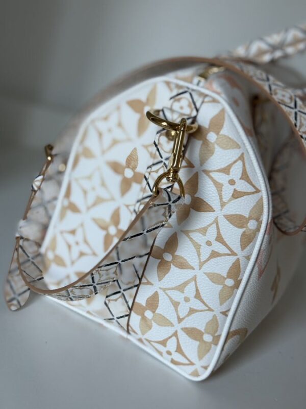 Louis Vuitton Monogram Giant By The Pool 2.0 Speedy Bandouliere 25 Beige - Image 5