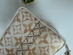 Louis Vuitton Monogram Giant By The Pool 2.0 Speedy Bandouliere 25 Beige - Image 8