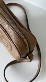 Gucci Soho Disco Crossbody Beige - Image 2