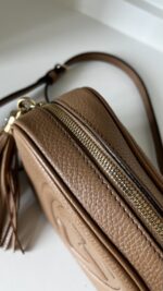 Gucci Soho Disco Crossbody Beige - Image 3