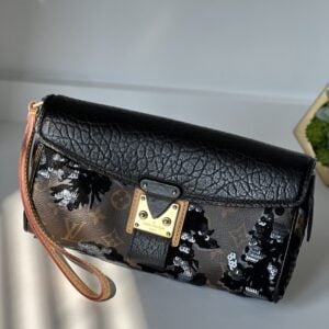 Louis Vuitton Fleur De Jais Wristlet
