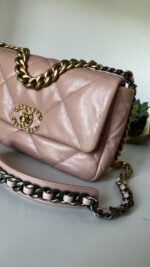 Chanel 19 Small/Medium Light Pink Lambskin - Image 3