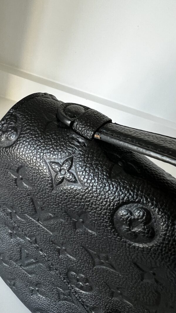 Louis Vuitton Pochette Metis Empreinte Noir - Image 3