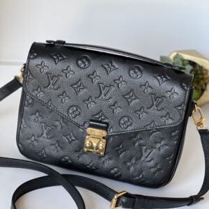 Louis Vuitton Pochette Metis Empreinte Noir