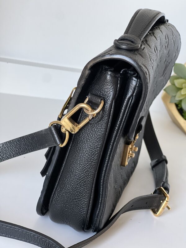 Louis Vuitton Pochette Metis Empreinte Noir - Image 9