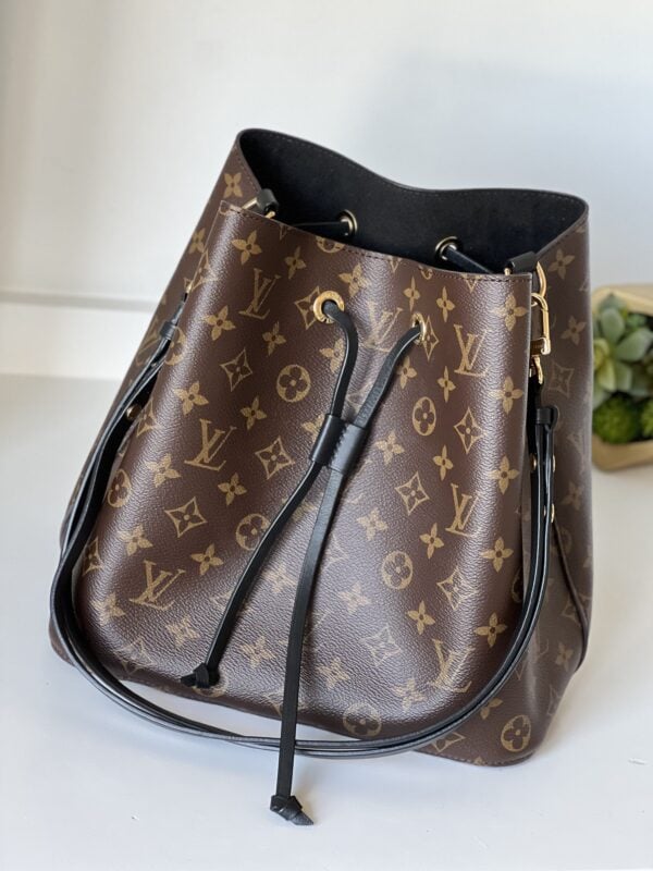 Louis Vuitton NeoNoe MM Monogram Noir
