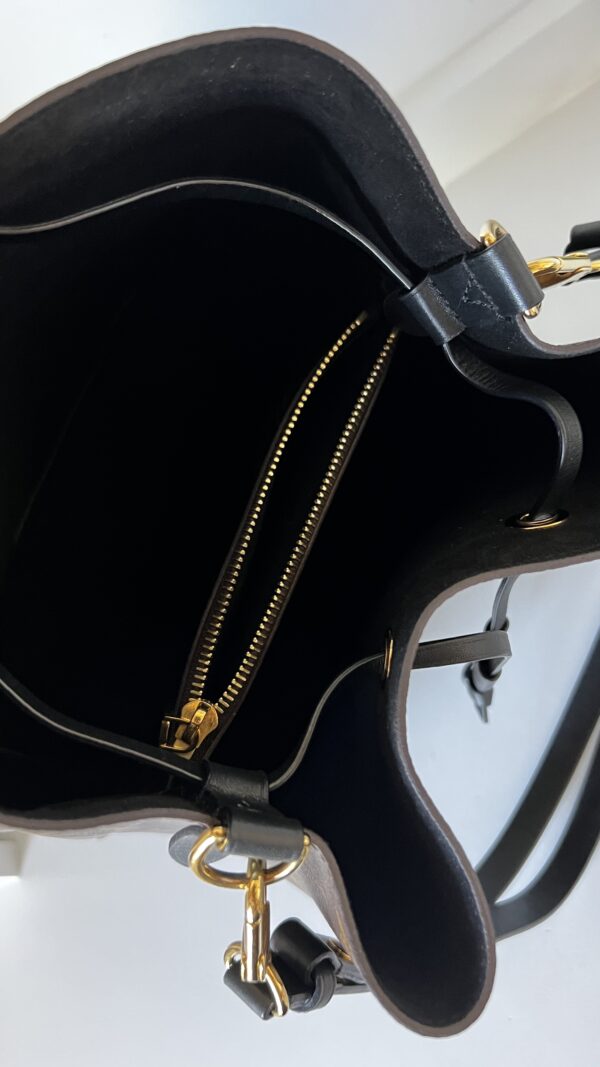 Louis Vuitton NeoNoe MM Monogram Noir - Image 15