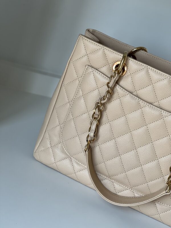 Chanel GST Beige Clair Caviar Shoulder Bag Gold Hardware - Image 18