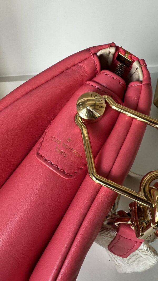 Louis Vuitton Coussin PM Pink Twilly Chain - Image 15
