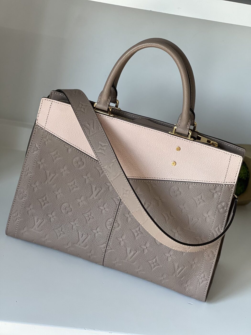 Louis Vuitton Sully MM Empreinte Papyrus Cream - Image 10