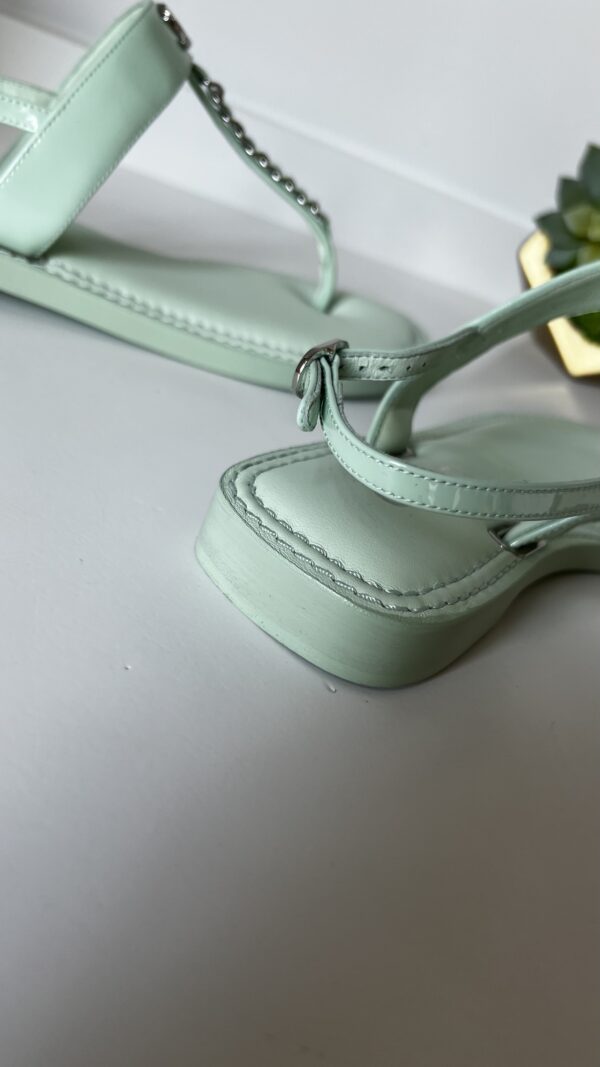 Chanel Lambskin Patent Chain CC Logo Thong Flat Sandals 38.5 Green - Image 7