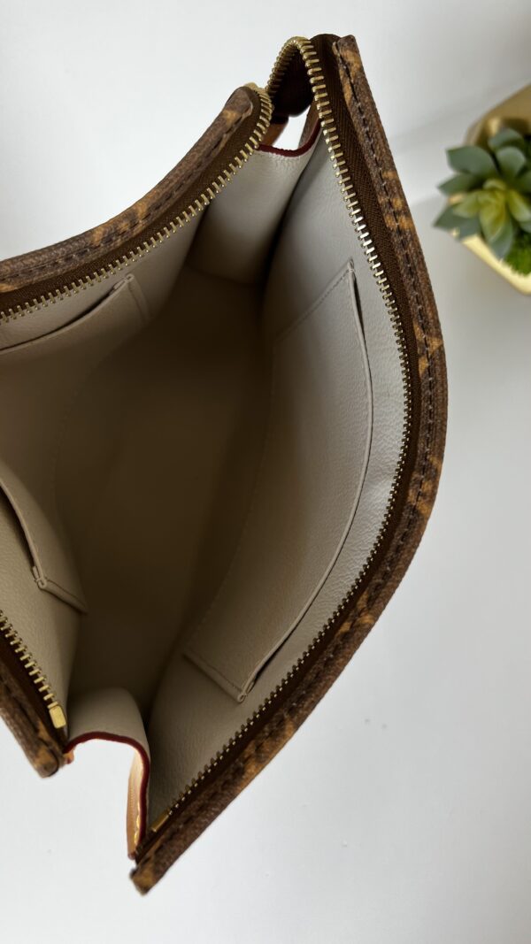 Louis Vuitton Flight Mode Toiletry Pouch - Image 8