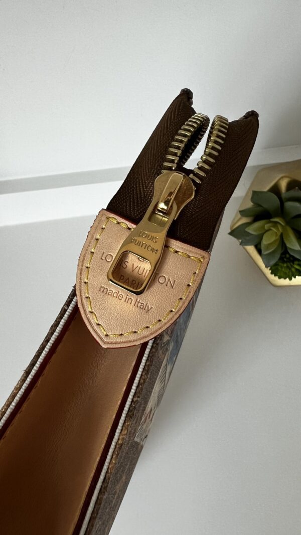 Louis Vuitton Flight Mode Toiletry Pouch - Image 10