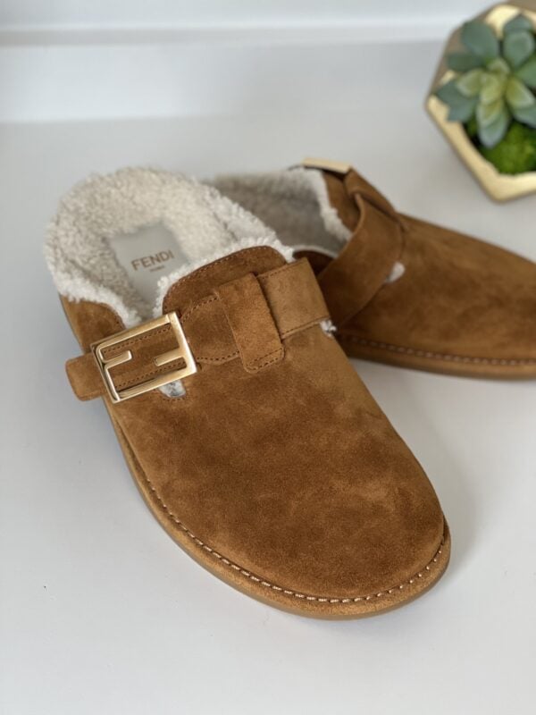 Fendi Feel Suede Clogs 38