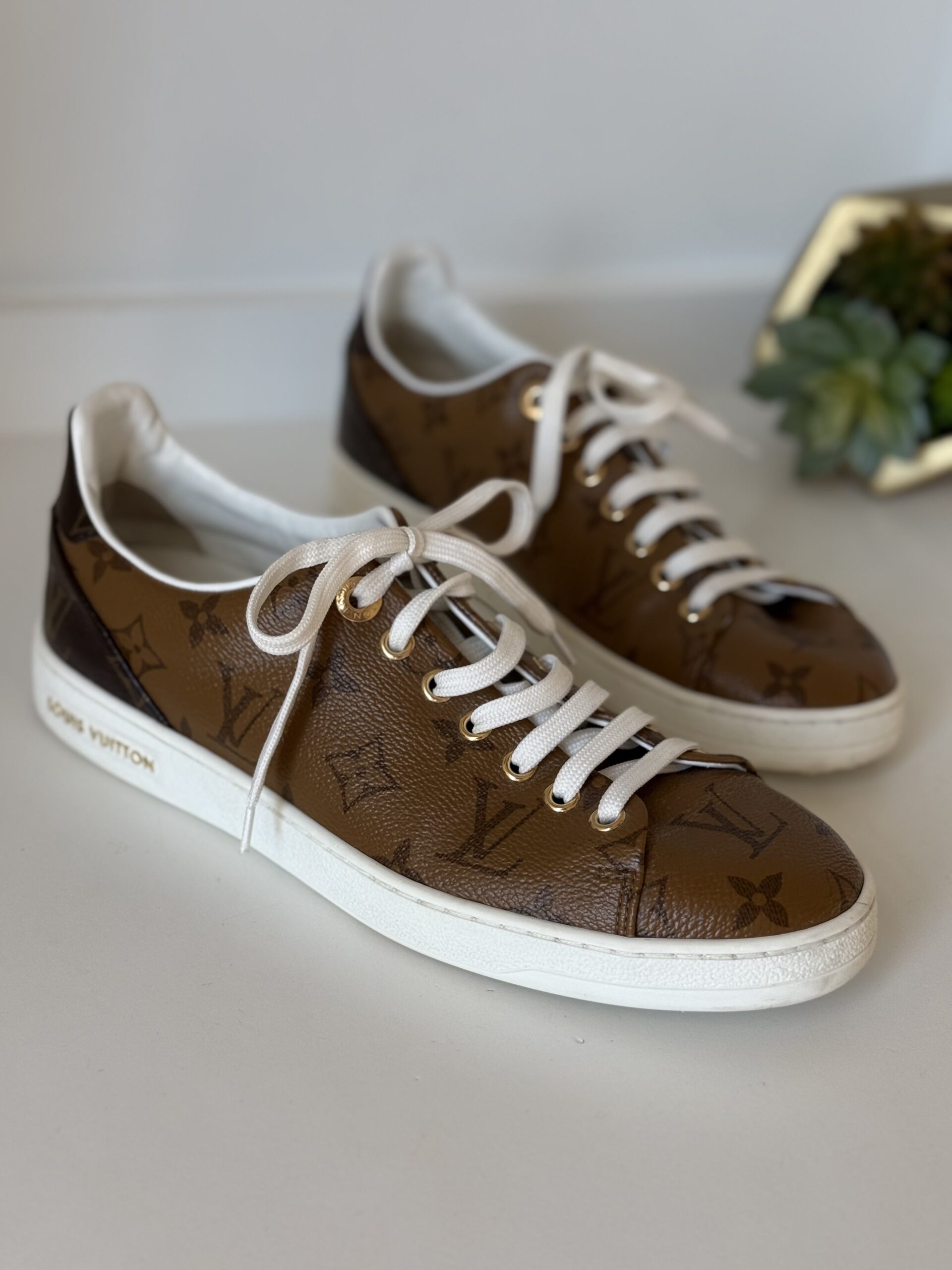 IMG_3757 Louis Vuitton Frontrow Sneakers 38.5 - Image 1