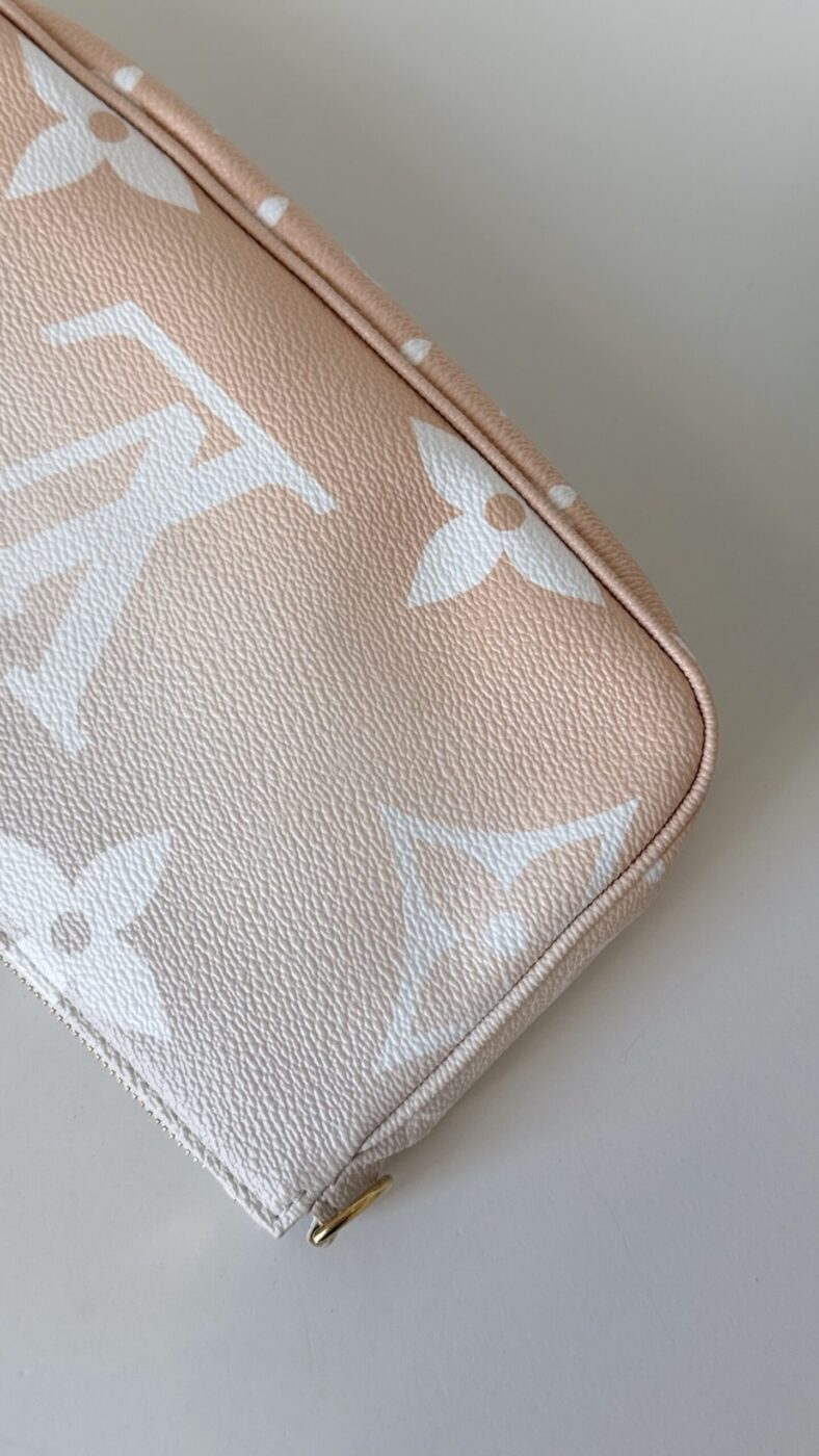 Louis Vuitton Large Pochette By The Pool - Image 5