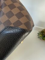 Louis Vuitton Hyde Park Crossbody Damier Ebene - Image 9