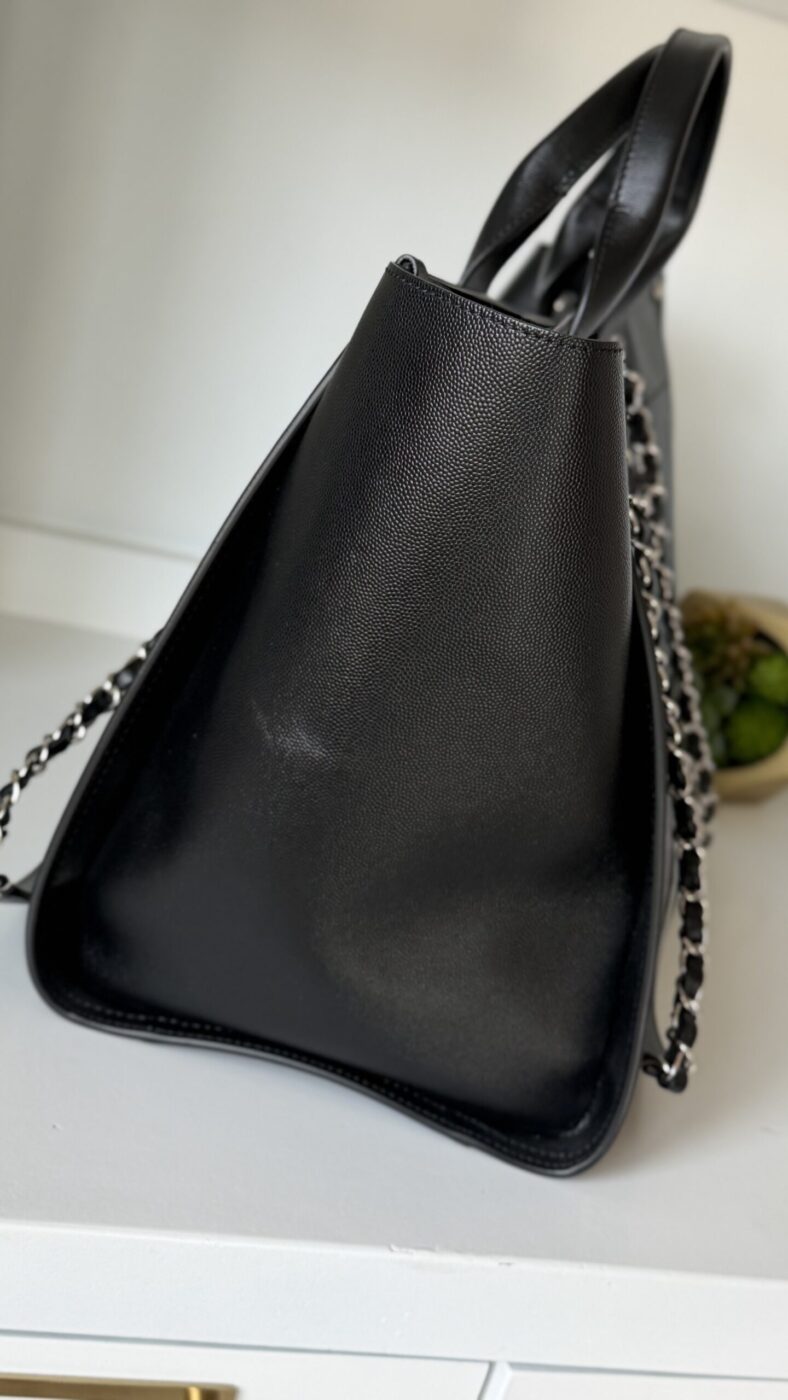 Chanel Leather Deauville Large - Image 5