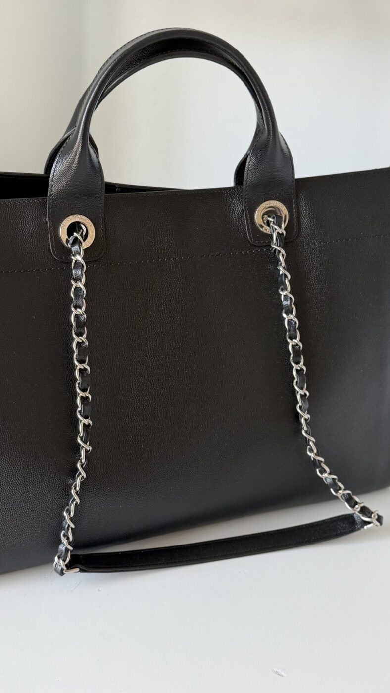 Chanel Leather Deauville Large - Image 7