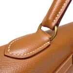 Hermes Gold Courchevel Kelly Sellier 32 Gold Hardware - Image 4